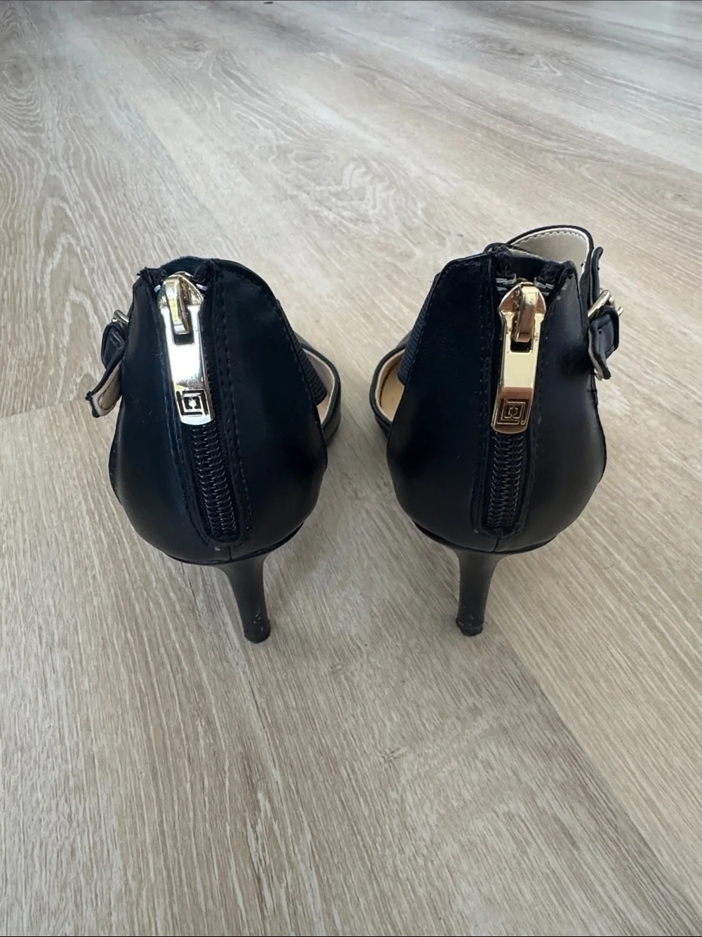 Liz Claiborne Black Pointed-Toe Ankle-Strap Pumps